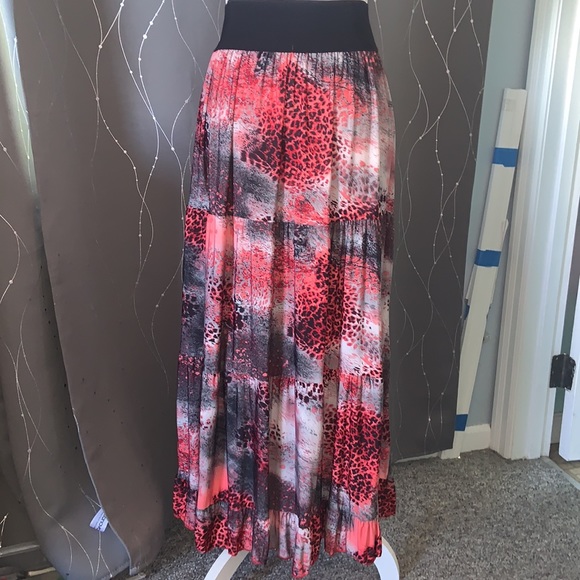 👙Magic Women’s Long Patterned Elastic Waist Skirt - Picture 4 of 5